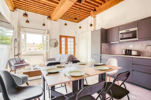 Photo de la galerie de l'établissement Charming 6-Person Apartment Terreaux & Croix Rousse Area, à Lyon