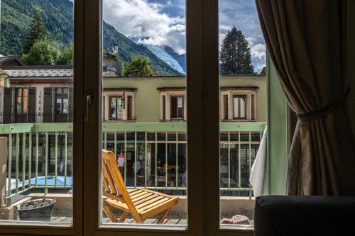 Bois des Fées - newly renovated central Chamonix apartment
