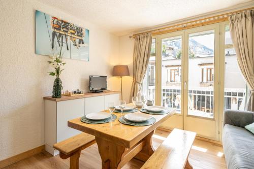 Bois des Fées - newly renovated central Chamonix apartment