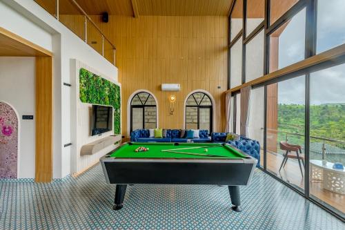 Gallery image of SaffronStays Salcette by the Lake in Igatpuri