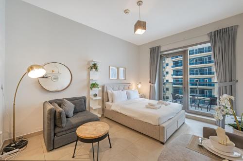 Modern Studio Balcony & Marina View Pool & Gym