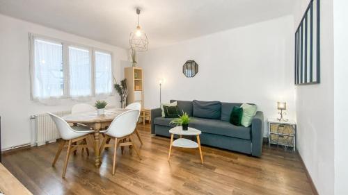 Fotografie z fotogalerie ubytování Homey Hanna - Parking, Centre-ville, Proche Genève v destinaci Annemasse