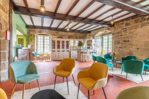 Zona de estar de Manoir de Moëllien, The Originals Relais