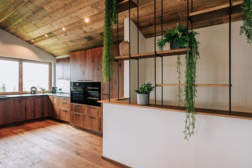 Una cocina o zona de cocina en Almchalet - Luxus am Fuße der Koralpe