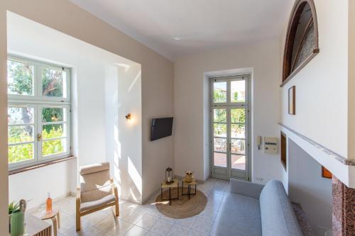 OLIVIERS -Agréable 2 pièces dans maison bourgeoise