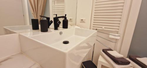 Central Loft Carina ideale per visitare il Centro di Torino photo 29
