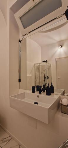 Central Loft Carina ideale per visitare il Centro di Torino photo 22