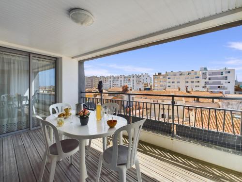 Vue directe port des Sables 4 adultes-2 enfants