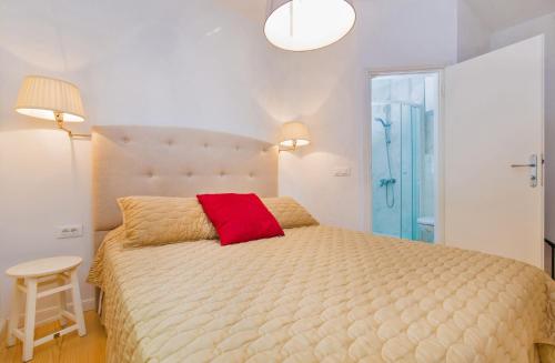 Hidden Gem Old Town Apartments by Irundo