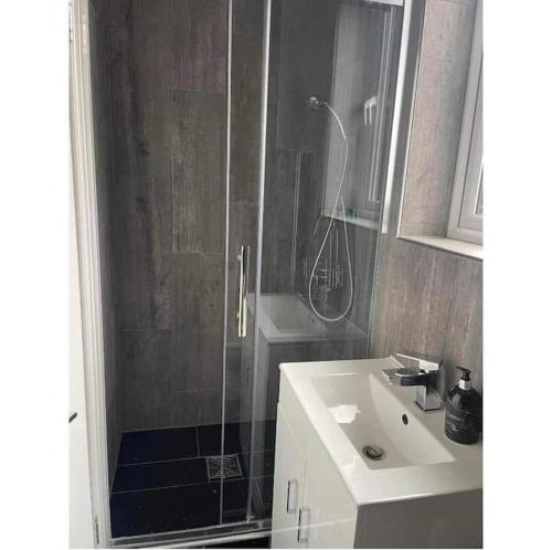 Gallery image of Dollis Hill One Bedroom Apartment NW2 in London