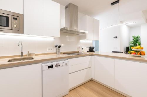 Una cocina o cocineta en NT Loft Arrayan Amplio Moderno y Renovado 2Bd 2Bth