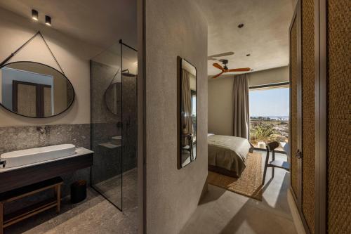 Ένα μπάνιο στο Talaferna Residences - luxury villas