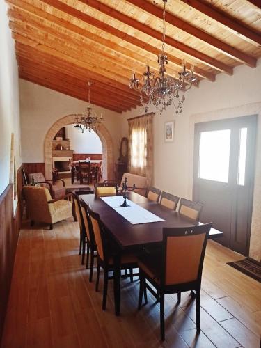 Posezení v ubytování Cottage in Anogyra