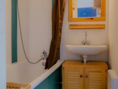 Koupelna v ubytování Studio calme avec animaux acceptés à Abondance - FR-1-692-103