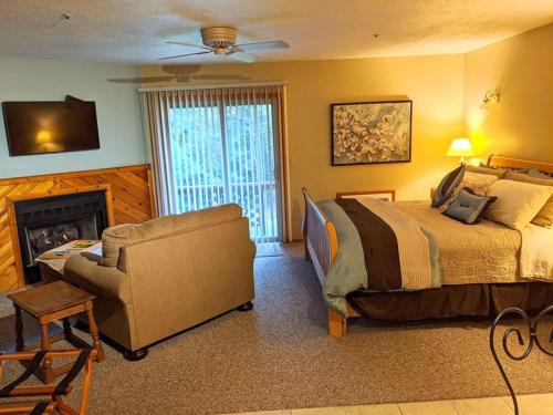 Posezení v ubytování Springbrook Inn Cedar Trail