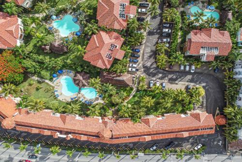 an overhead view of a resort with a swimming pool at Ocean Dream 8205, 2Min to Beach! Apt Kite Paradise! in Cabarete