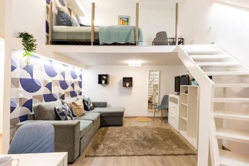 NEW! Central Location Flat by the Synagogue