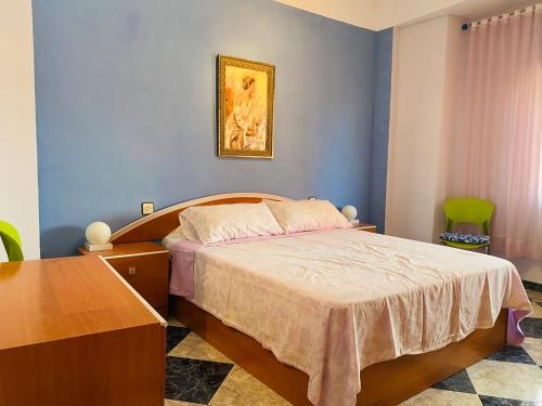 Ένα ή περισσότερα κρεβάτια σε δωμάτιο στο Piso céntrico Torrenueva Costa