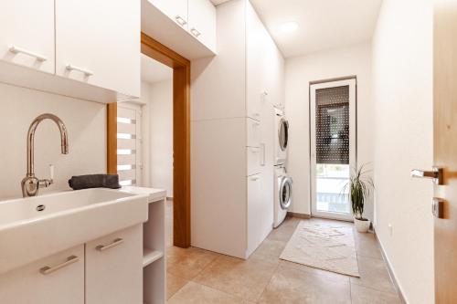 Ένα μπάνιο στο Bedics Apartman