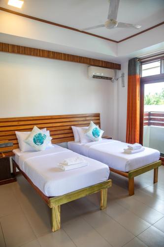 Maldivine Stay Dhiffushi photo 2