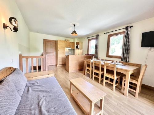 Photo de la galerie de l'établissement Résidence Le Hameau Des Rennes - PIED DES PISTES ! ACCES PISCINE ! MAE-0061, à Vars