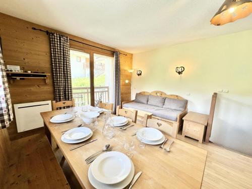 Photo de la galerie de l'établissement Résidence Le Hameau Des Rennes - PIED DES PISTES ! ACCES PISCINE ! MAE-0061, à Vars