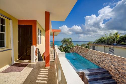 Maison avec Piscine - Vue sur Océan dans l'établissement 2 Ocean View Villas with Private Pool, à Luquillo