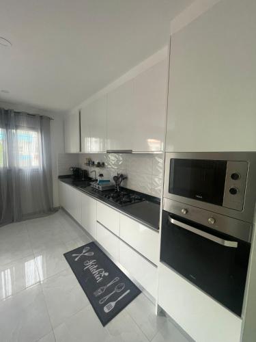 Nhà bếp/bếp nhỏ tại Appartement standing praia