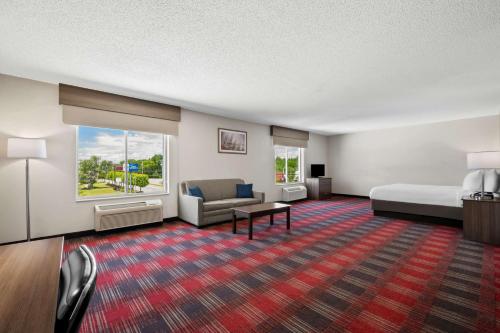 Cama o camas de una habitación en Best Western Dartmouth-New Bedford