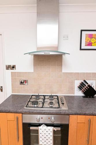 3 Bedroom House Manchester with en-suite Free Wifi and Parking photo 33