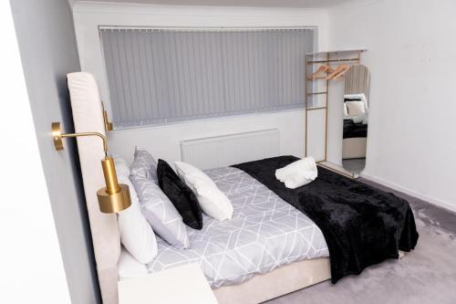 3 Bedroom House Manchester with en-suite Free Wifi and Parking photo 44