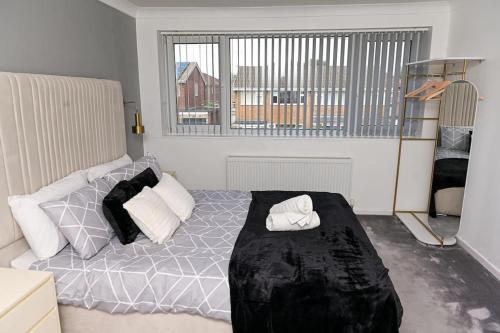 3 Bedroom House Manchester with en-suite Free Wifi and Parking photo 56