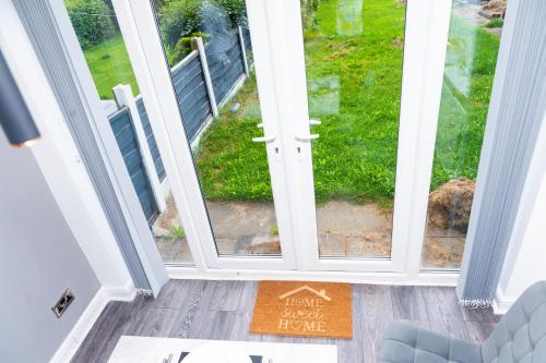 3 Bedroom House Manchester with en-suite Free Wifi and Parking photo 15