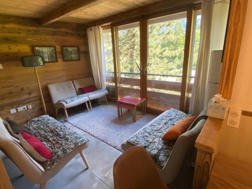 Duplex 3 chambres pour 6 pers, proche village, ski aux pieds - FR-1-459-230