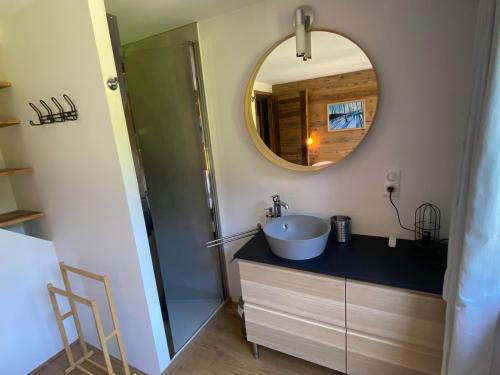 Duplex 3 chambres pour 6 pers, proche village, ski aux pieds - FR-1-459-230 photo 3