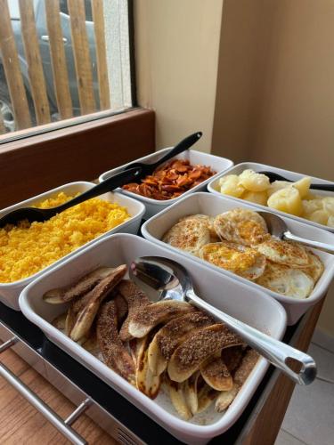 Jídlo v aparthotelu nebo okolí