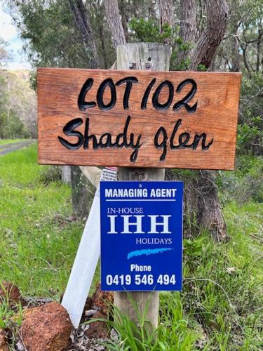 a sign that says oh horobi sharity sign at Shady Glen - on the Margaret River in Prevelly