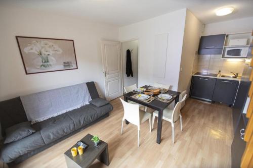 Appartement Duplex 3 Pièces 6 Personnes MAE-1021