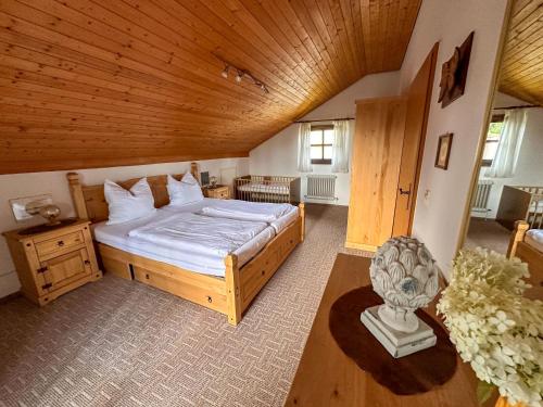 Katil atau katil-katil dalam bilik di Feriendorf Büchelberg