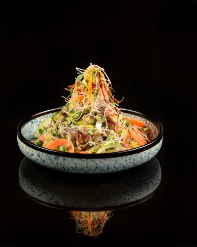 ホテルの敷地内または近くでの食事または食べ物