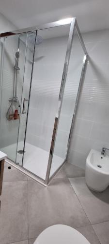 Habitación Matrimonio cerca a la Playa de Poniente