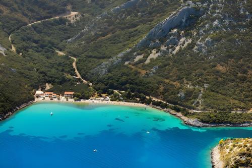 an aerial view of a beach on the amalfi coast at Summer Park Residence Peljesac in Orebić
