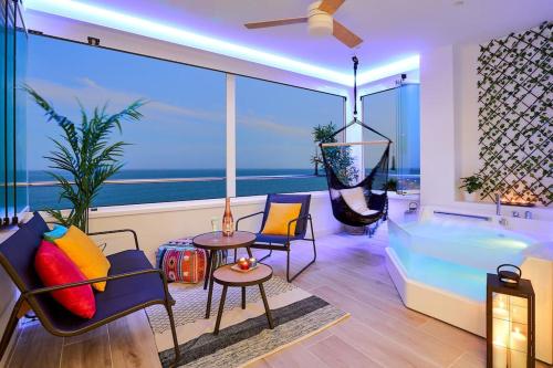 Postel nebo postele na pokoji v ubytování EDEN Beach Apartment