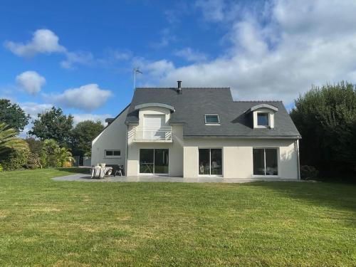 VILLA FAMILIALE Bord de Mer