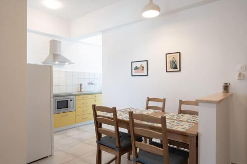 Bright & Cozy 2BR in Neos Kosmos