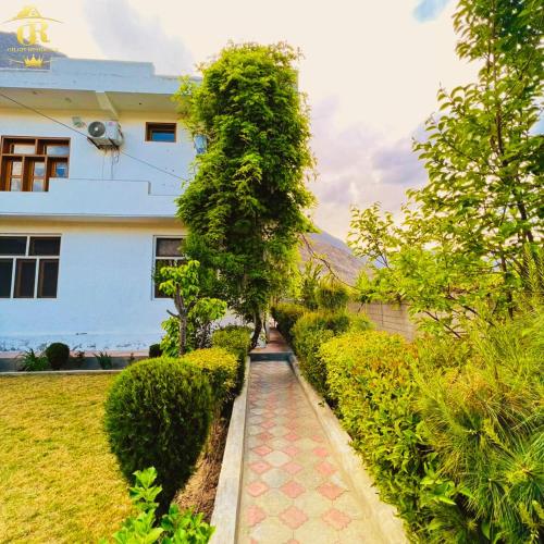 Κήπος έξω από το Gilgit Residency 4 Bed Rooms Luxurious Apartment