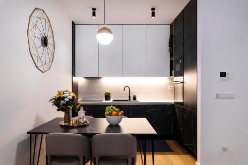 Maksimir Whisper, LUX 1BDR APT, Free Parking