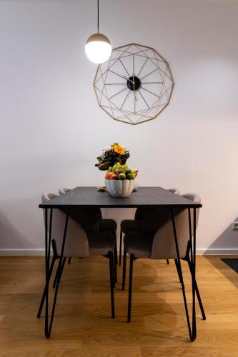 Maksimir Whisper, LUX 1BDR APT, Free Parking