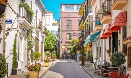 Comfort and Relax near Old Town & Self Check-In