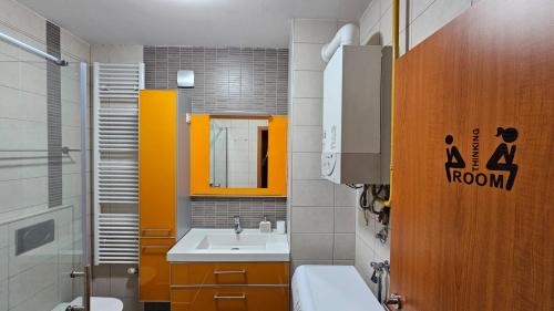 Koupelna v ubytování Apartment Zaralux